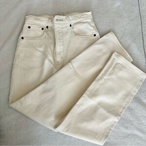 Abercrombie & Fitch Ultra High Rise Ankle Straight Jean